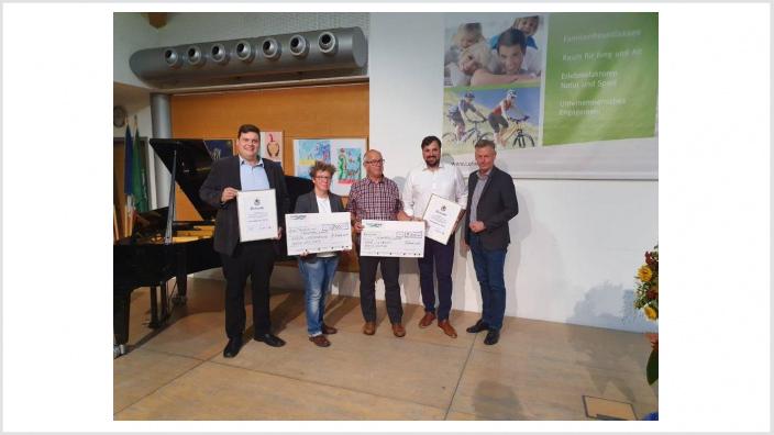 (v.l.n.r) Carsten Rast, Sandra Eimermacher, Wolfgang Weber, Tim Salgert und Bürgermeister Horst Krybus